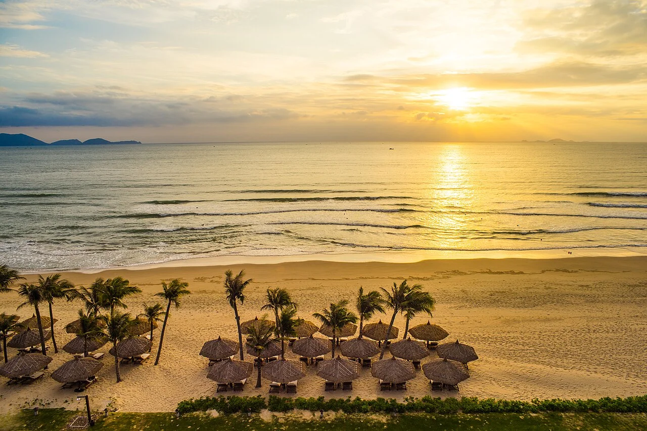 Long Beach, Cam Ranh